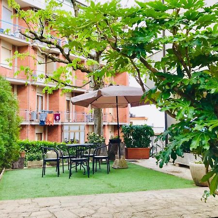 Enzo Lettings Apartment Chianciano Terme Bagian luar foto